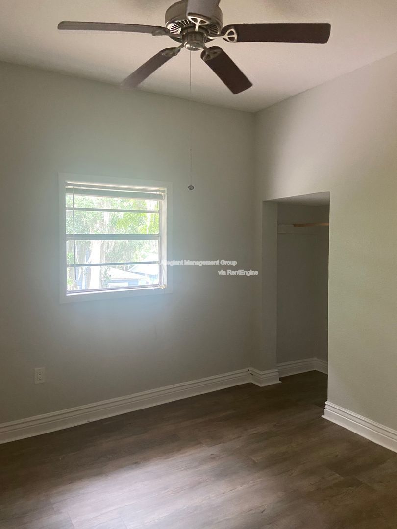 Available Now! 1/1 apartment conveniently located in Downtown Kissimmee property image