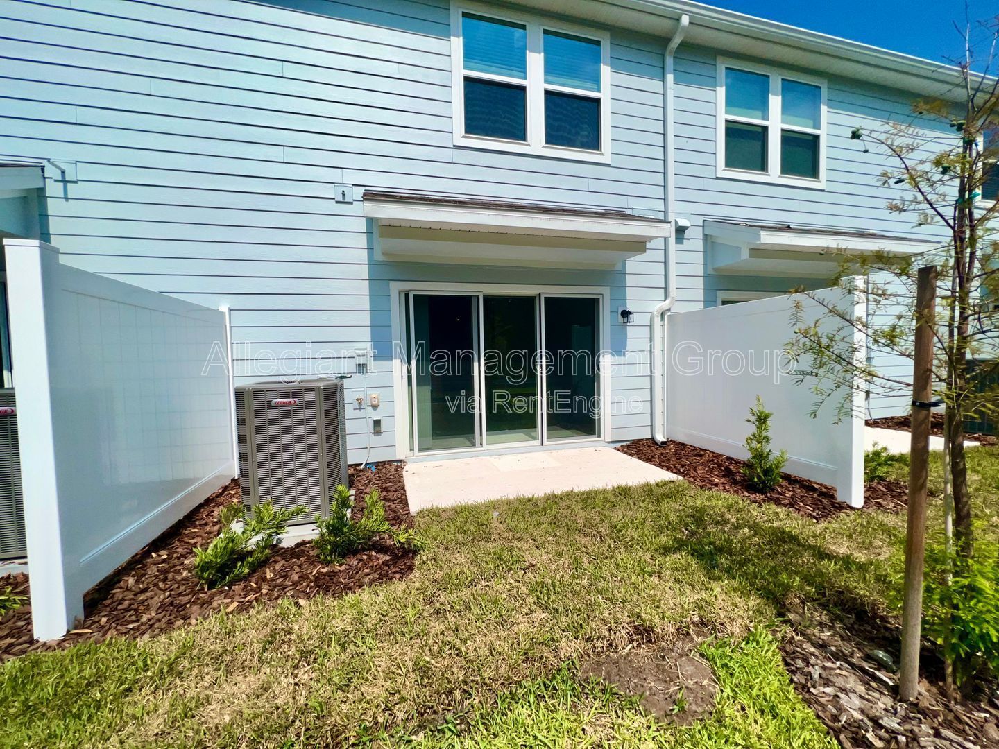 **AVAILABLE NOW** Three Bedroom Townhome for Rent in Kissimmee! property image