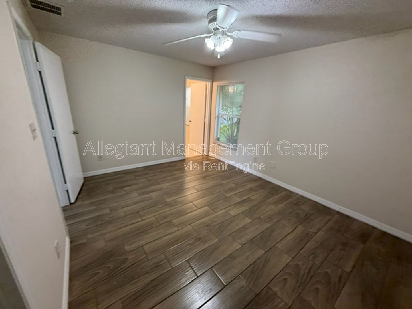 **Move-In-Special** Available now! 3-bedroom, 2 -bathroom home in Kissimmee! property image