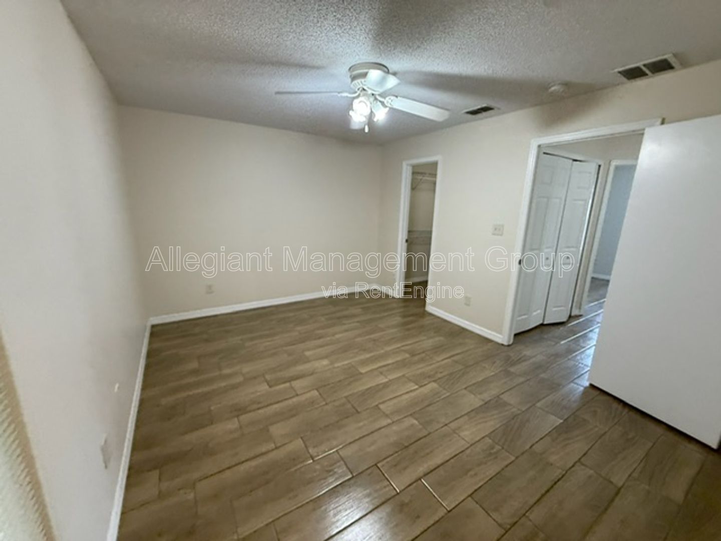**Move-In-Special** Available now! 3-bedroom, 2 -bathroom home in Kissimmee! property image