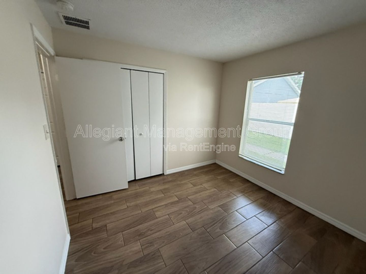 **Move-In-Special** Available now! 3-bedroom, 2 -bathroom home in Kissimmee! property image