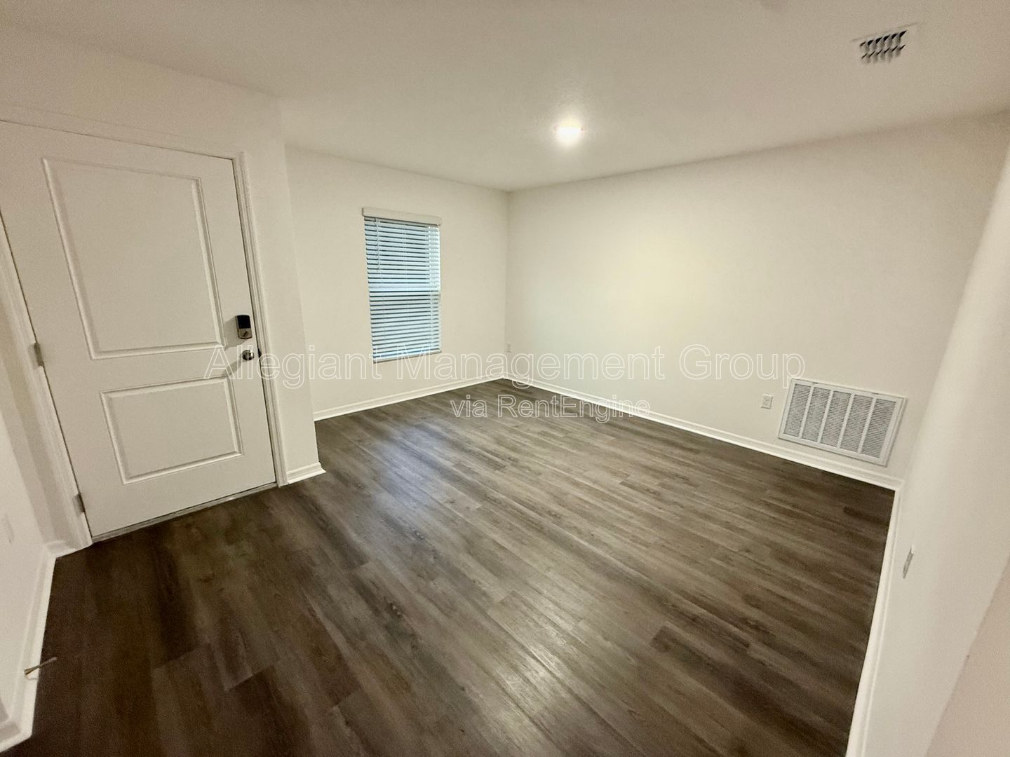 **Move-In-Special** Brand New 4-Bedroom Home in Poinciana – Available Now! property image