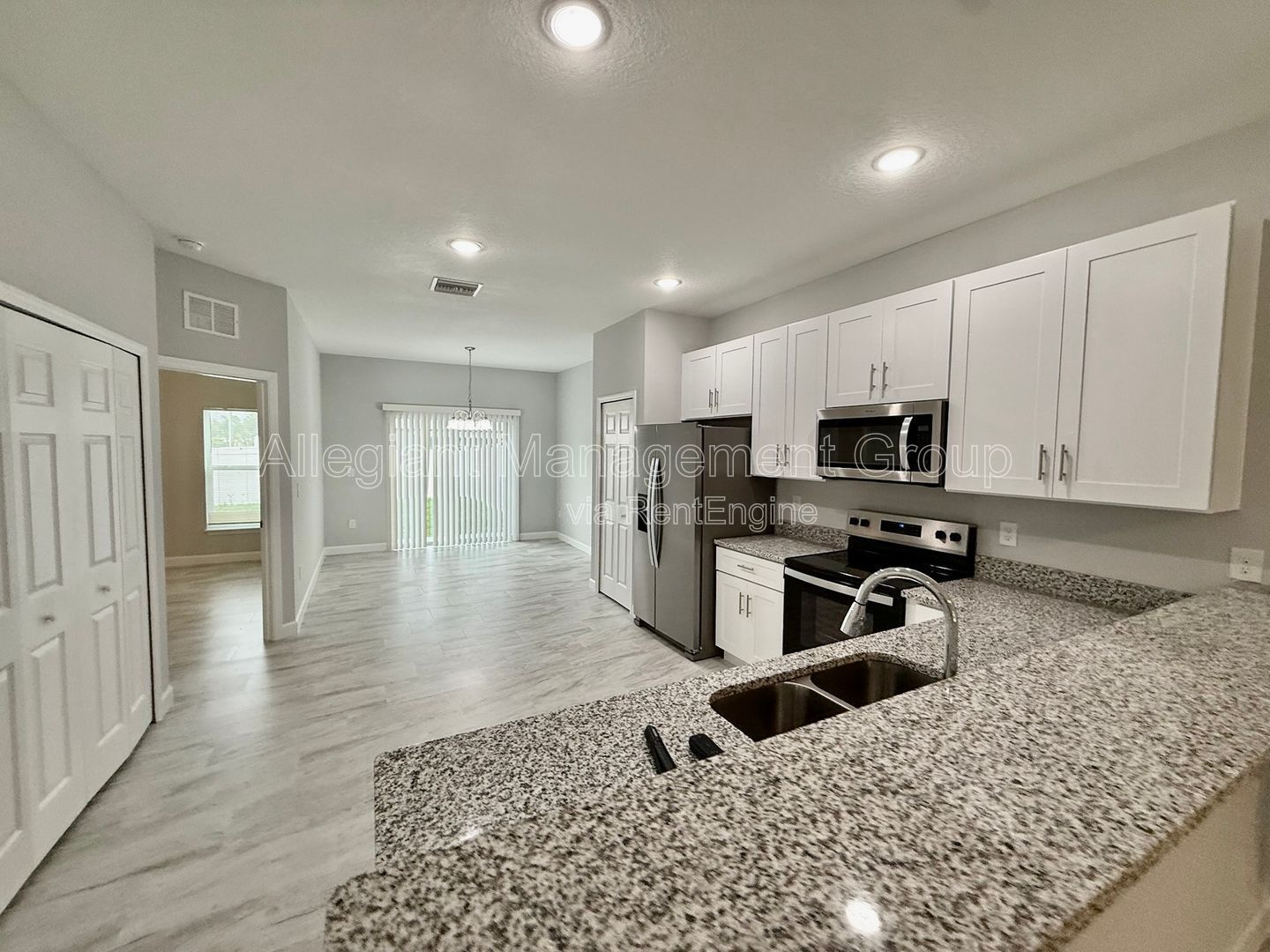 **Move-In-Special** Available Now! Three Bedroom Duplex For Rent in Poinciana! property image