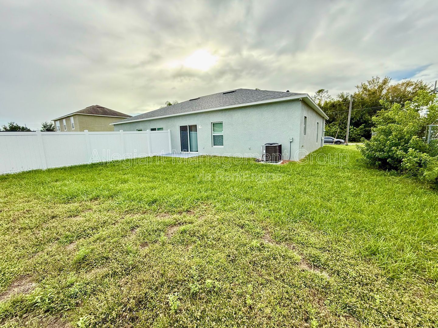 **Move-In-Special** Available Now! Three Bedroom Duplex For Rent in Poinciana! property image