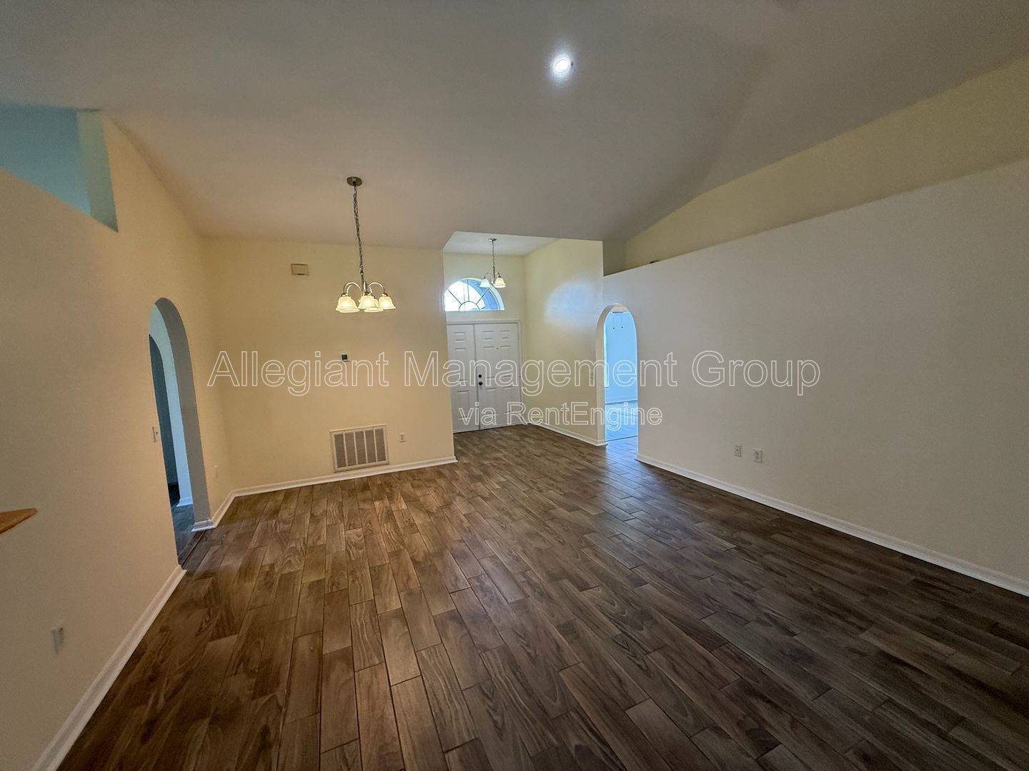 **Move-In-Special** Recently renovated 3-Bedroom, 2-Bathroom Home in Kissimmee property image