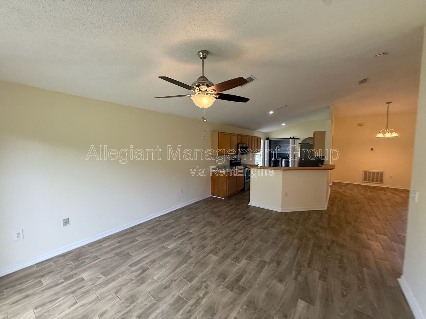 **Move-In-Special** Recently renovated 3-Bedroom, 2-Bathroom Home in Kissimmee property image