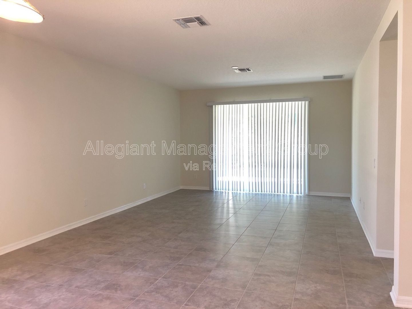 **AVAILABLE NOW** 3 bed/2 bath Home for Rent in Eagle Lake property image