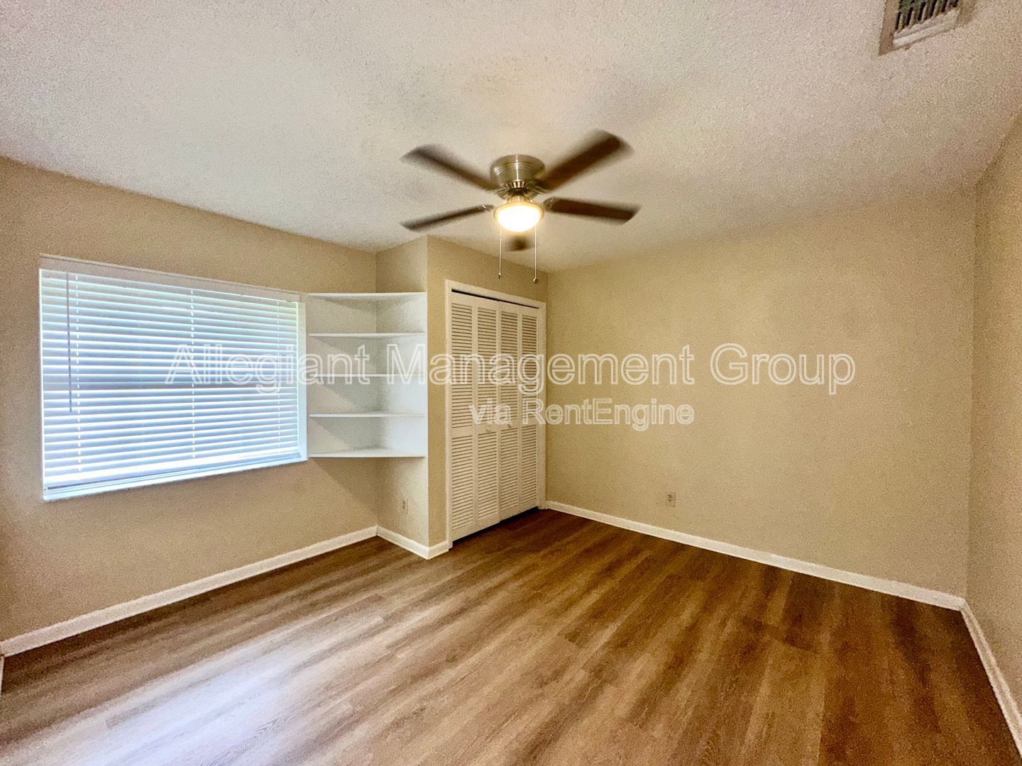 Available Now!! Lovely 3 bedroom 2 bath home available in Kissimmee property image