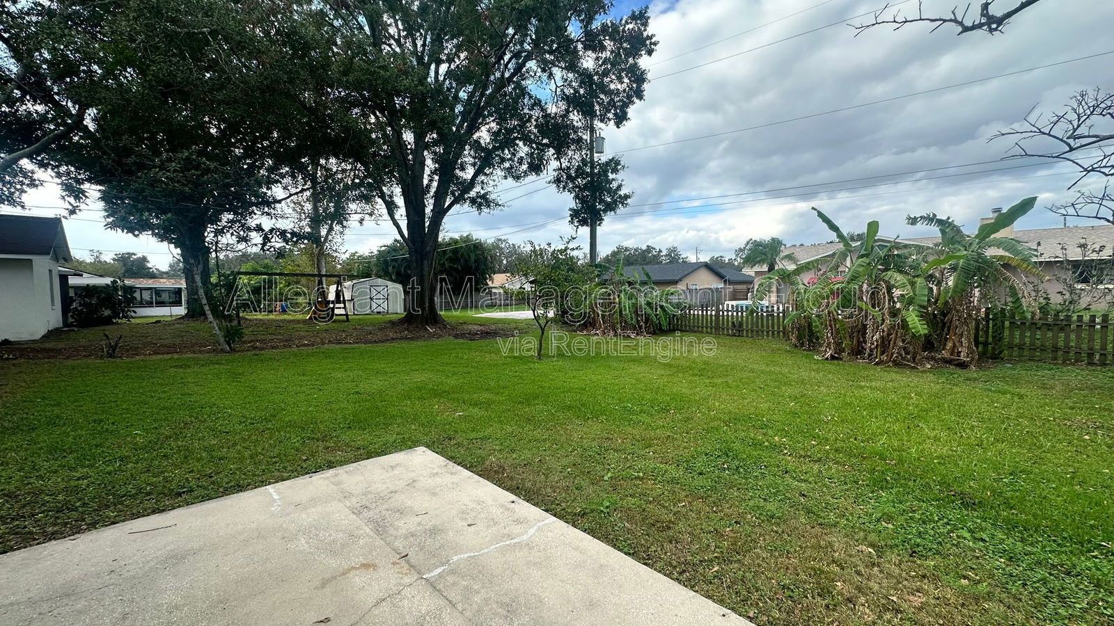 Available Now!! Lovely 3 bedroom 2 bath home available in Kissimmee property image