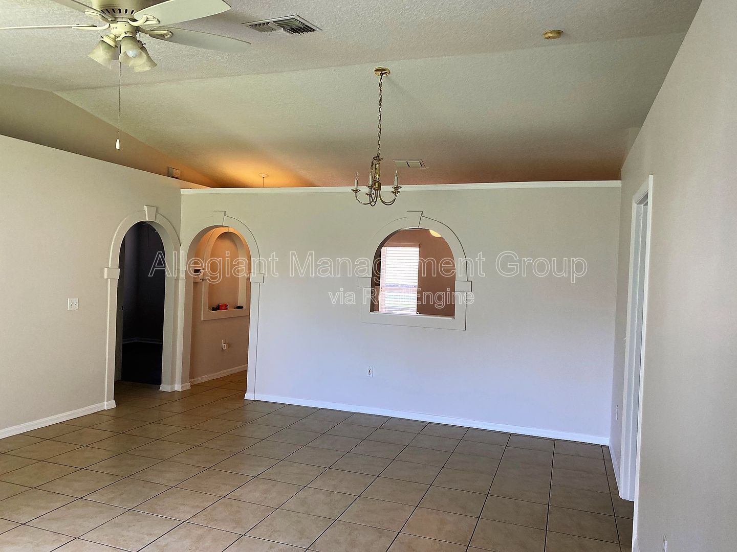 AVAILABLE NOW! UCF Area 3 Bedroom Home For Rent with Lawn Care Included! property image