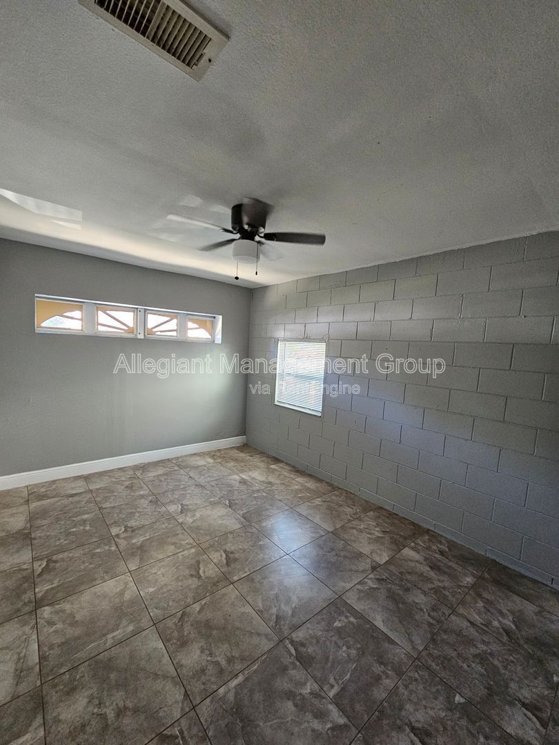 AVAILABLE NOW! 2/2 Single Famly Home W/Converted Garage by Valencia in East Orlando property image