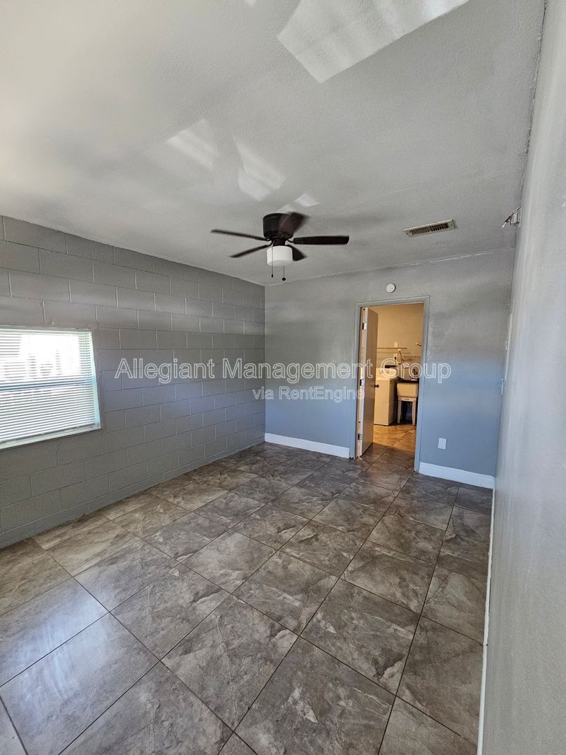 AVAILABLE NOW! 2/2 Single Famly Home W/Converted Garage by Valencia in East Orlando property image