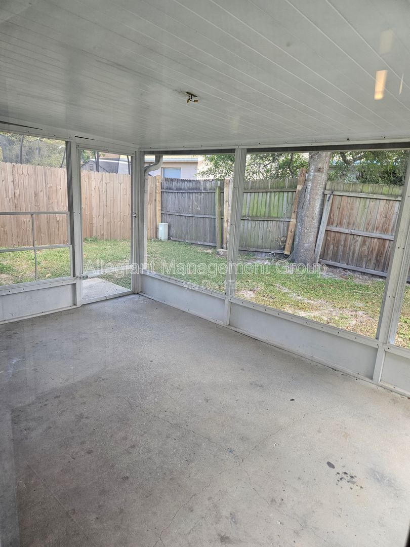AVAILABLE NOW! 2/2 Single Famly Home W/Converted Garage by Valencia in East Orlando property image