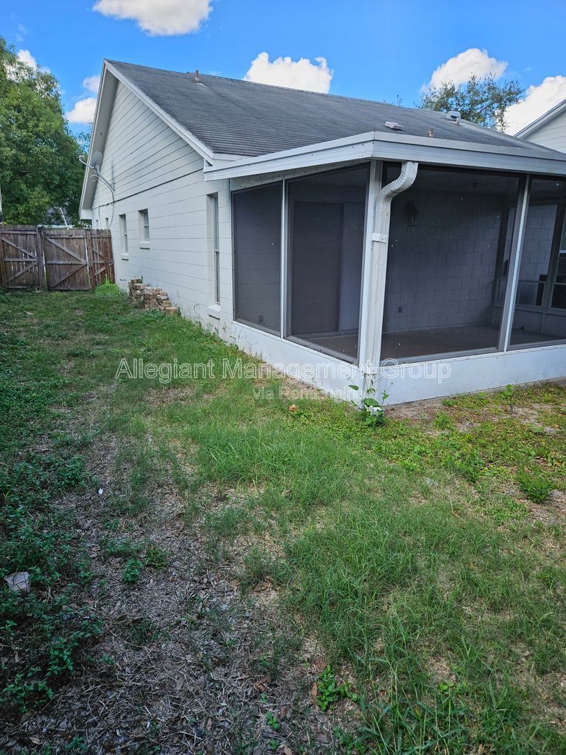 AVAILABLE NOW! 2/2 Single Famly Home W/Converted Garage by Valencia in East Orlando property image