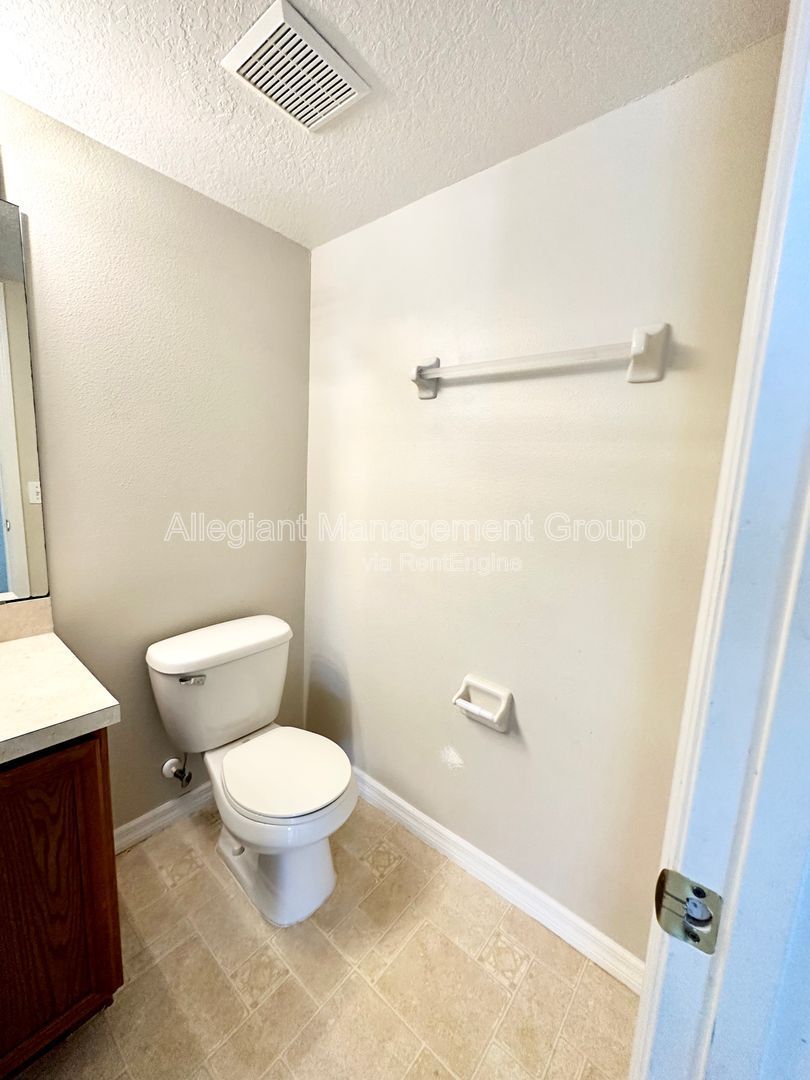 Spacious 4/2.5 Two Story Home For Rent In Poinciana property image