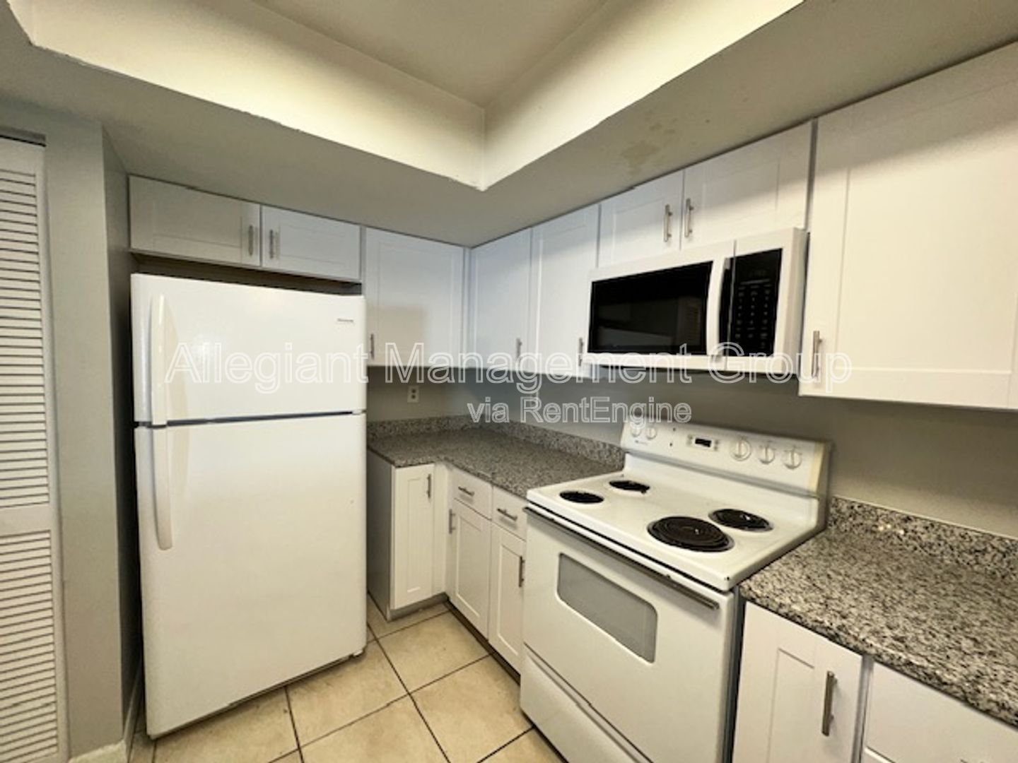 Spacious 3/2 Home In Poinciana With 2 Car garage & Screened Porch For Rent! property image