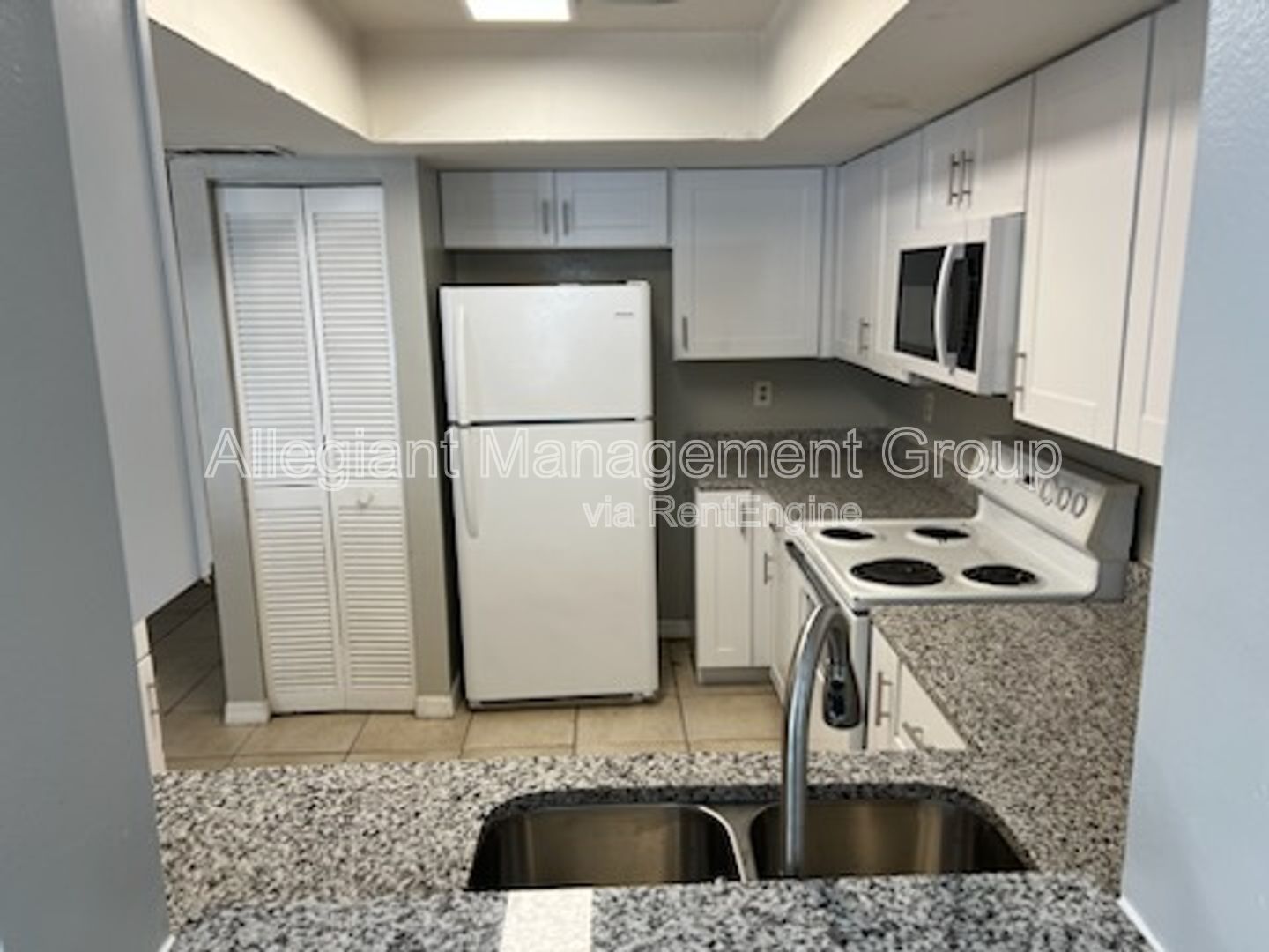 Spacious 3/2 Home In Poinciana With 2 Car garage & Screened Porch For Rent! property image