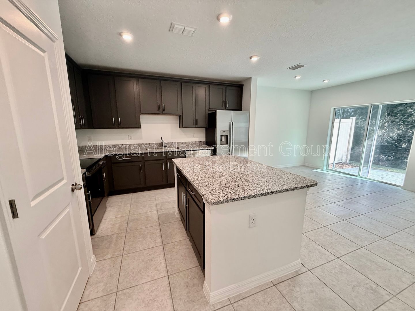 New Construction 3 Bedroom Townhome For Rent in Davenport/Four Corners Area! property image