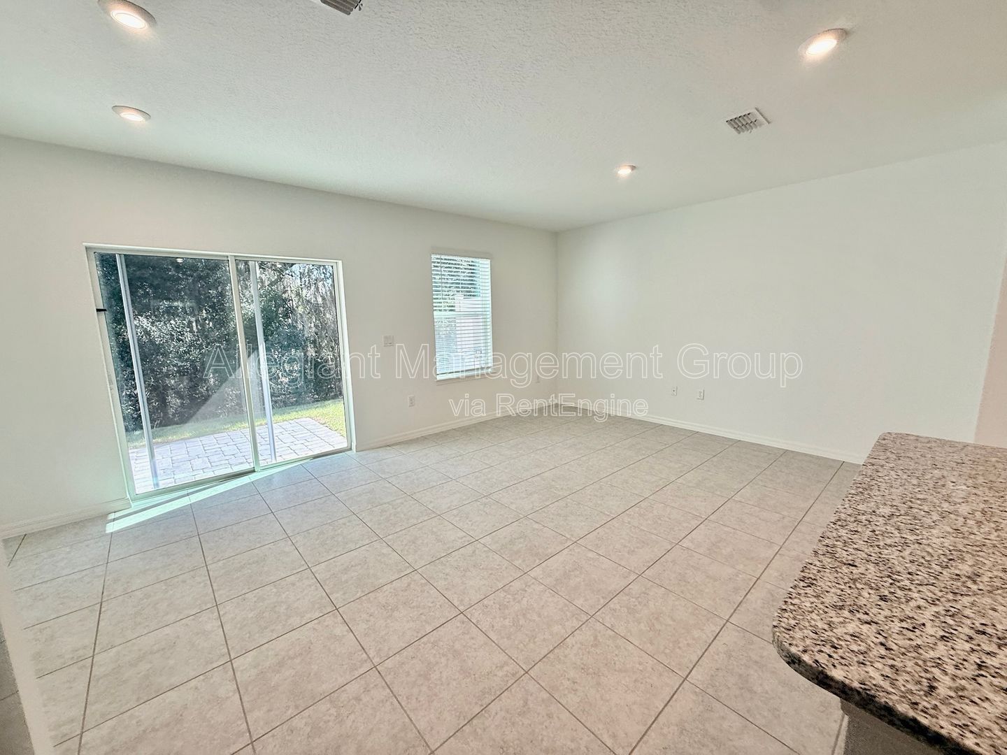 New Construction 3 Bedroom Townhome For Rent in Davenport/Four Corners Area! property image