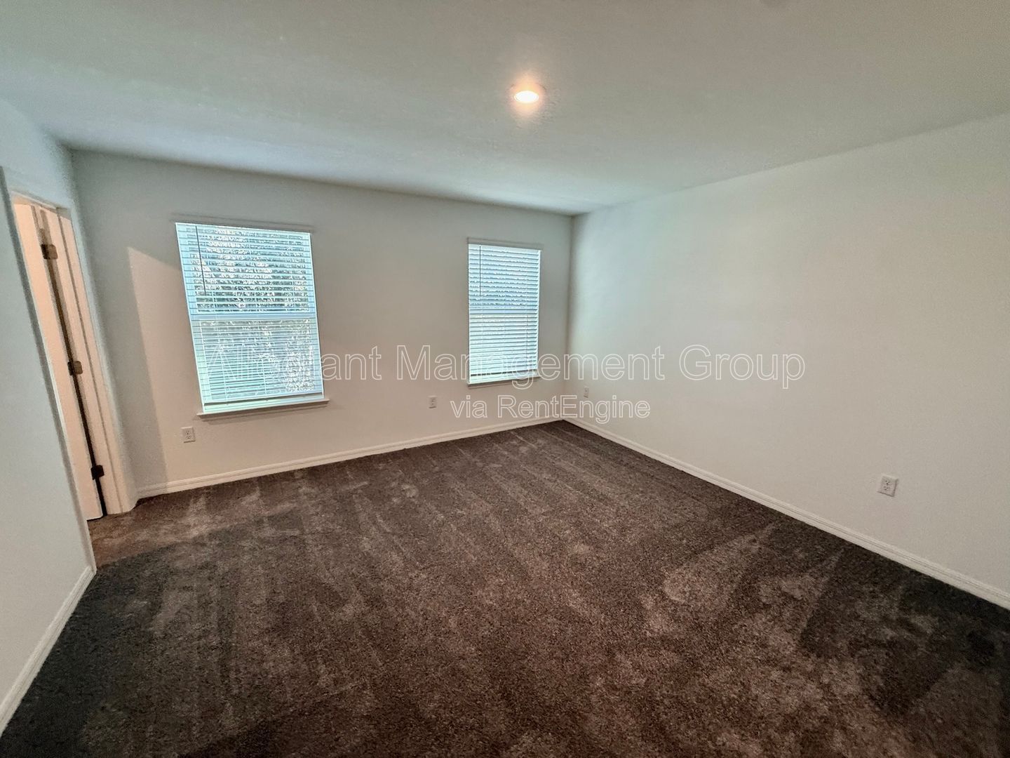 New Construction 3 Bedroom Townhome For Rent in Davenport/Four Corners Area! property image