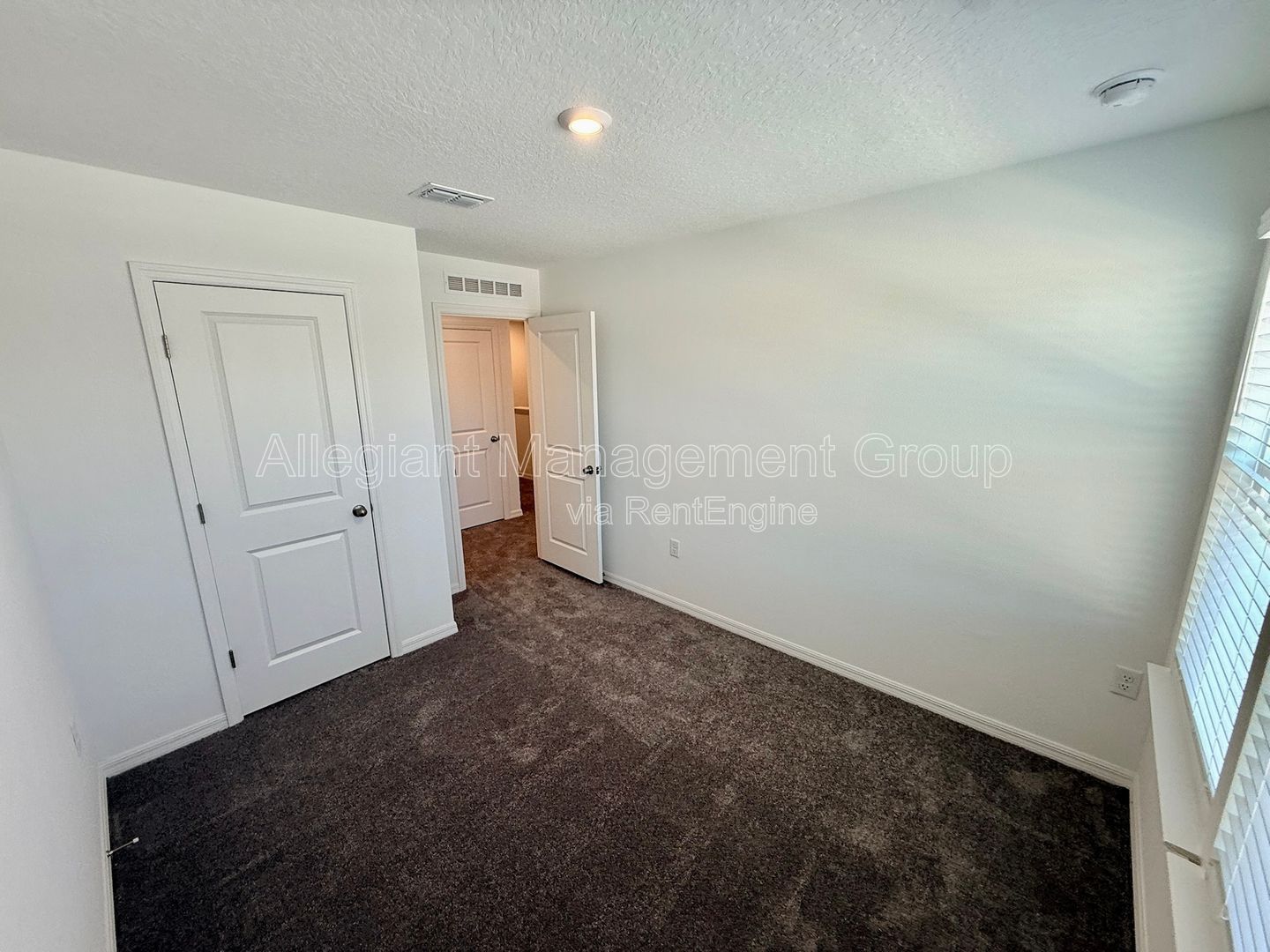 New Construction 3 Bedroom Townhome For Rent in Davenport/Four Corners Area! property image
