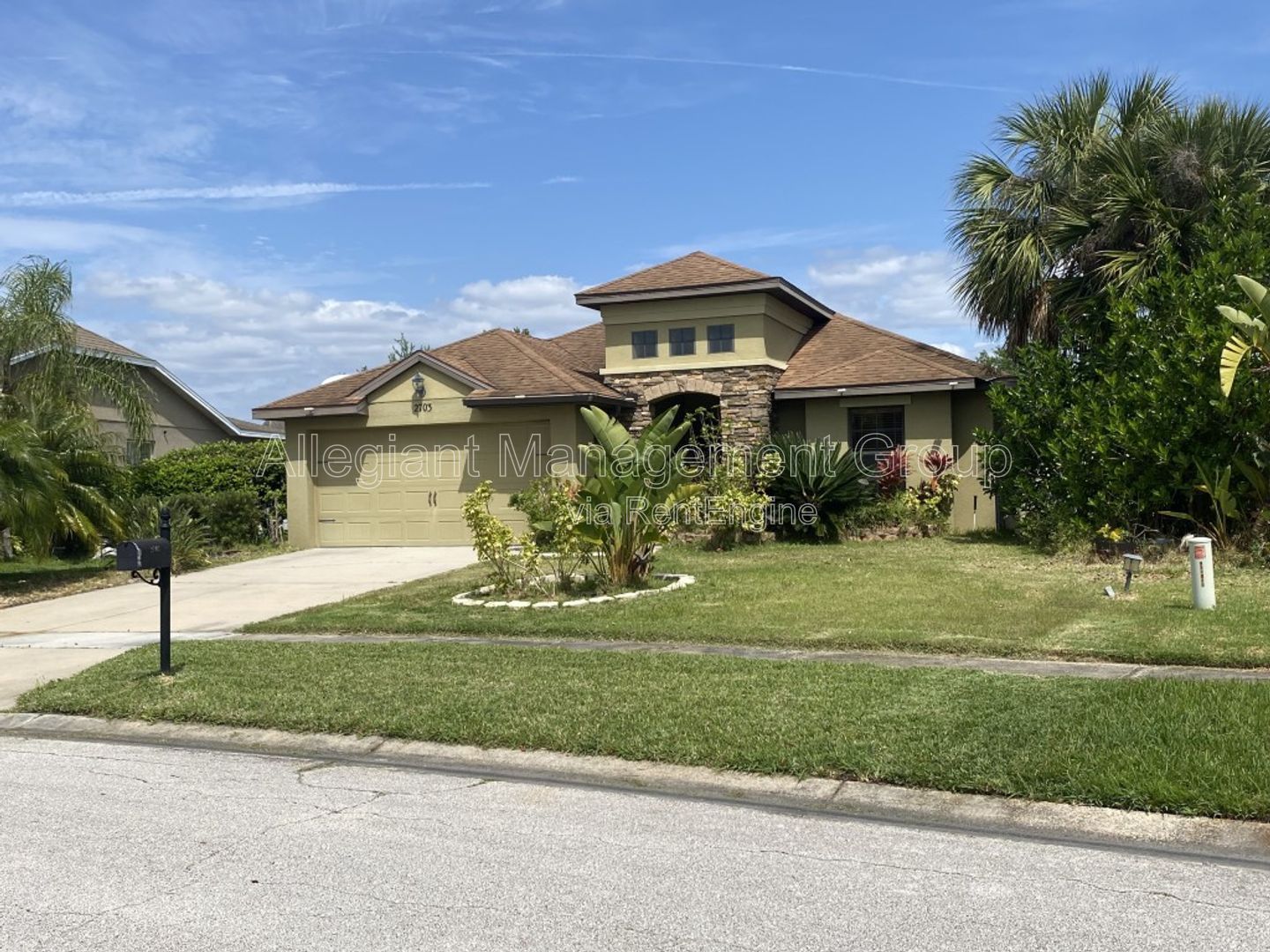 **AVAILABLE NOW** 3 bed/2 bath Home for Rent in Eagle Lake property image