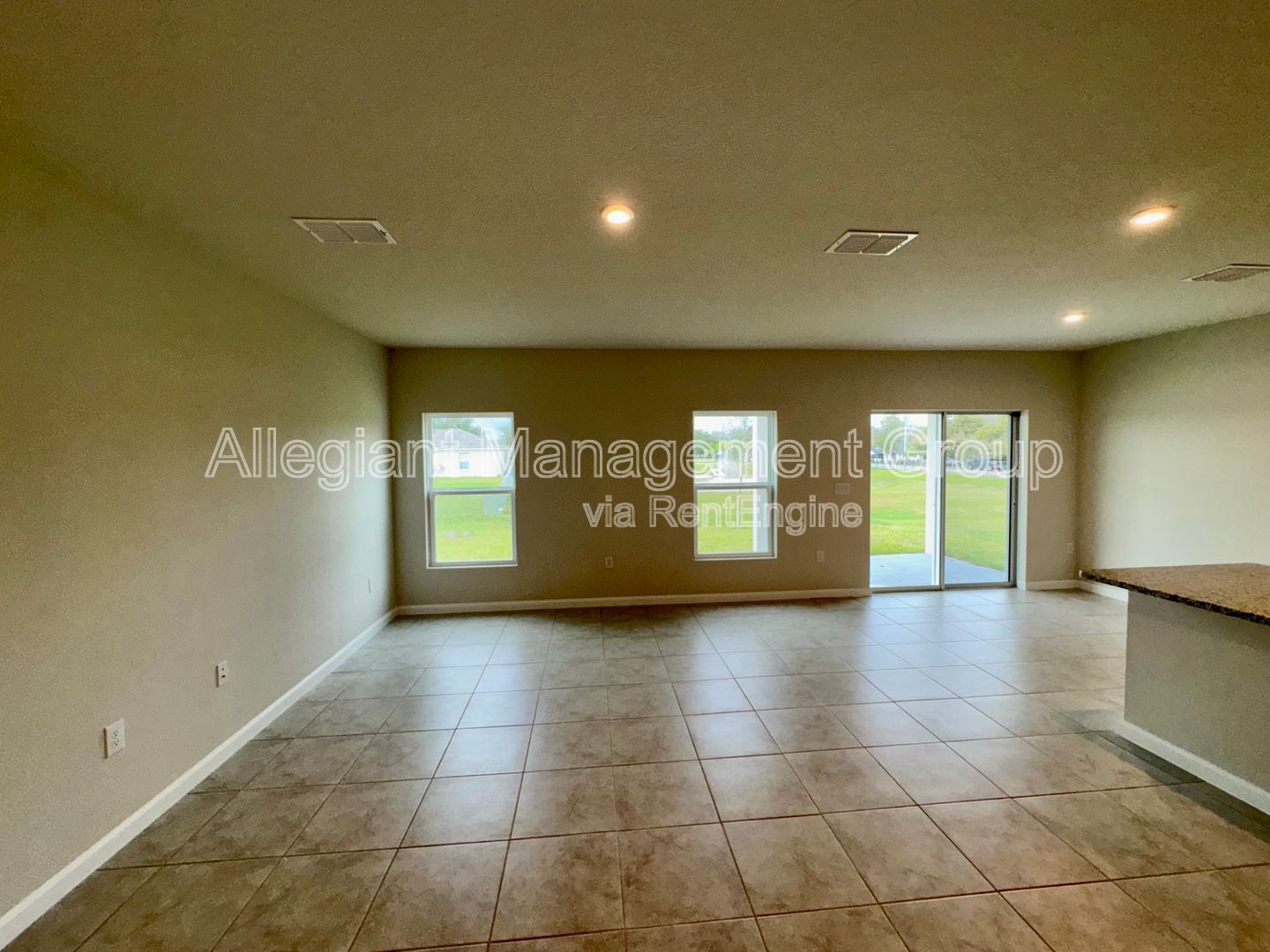 Three Bedroom Home in Winter Haven For Rent! property image