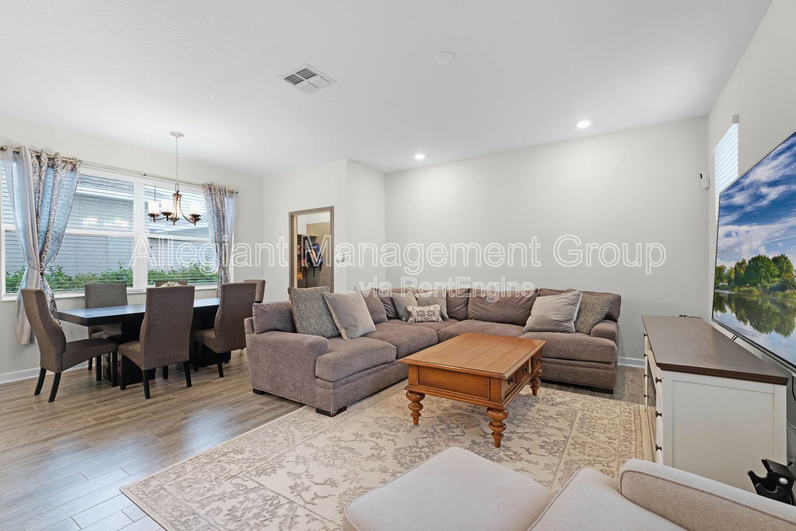 **COMING SOON** 4 Bedroom 3.5 Bathroom Solar Home For Rent at Storey Park in Orlando! property image