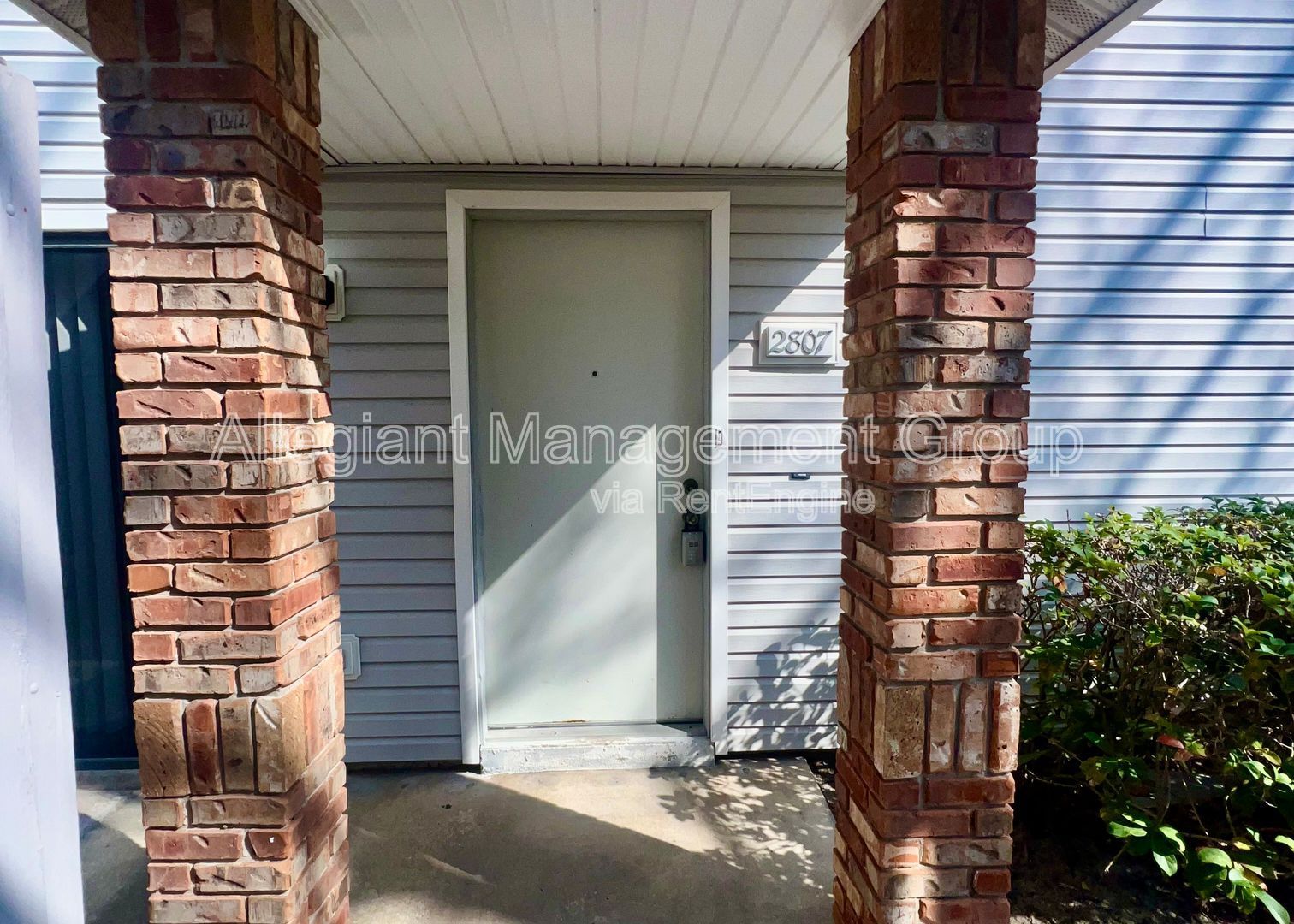 Three Bedroom Two Bathroom Condo For Rent in Kissimmee at Villas at Shadow Bay For Rent! property image