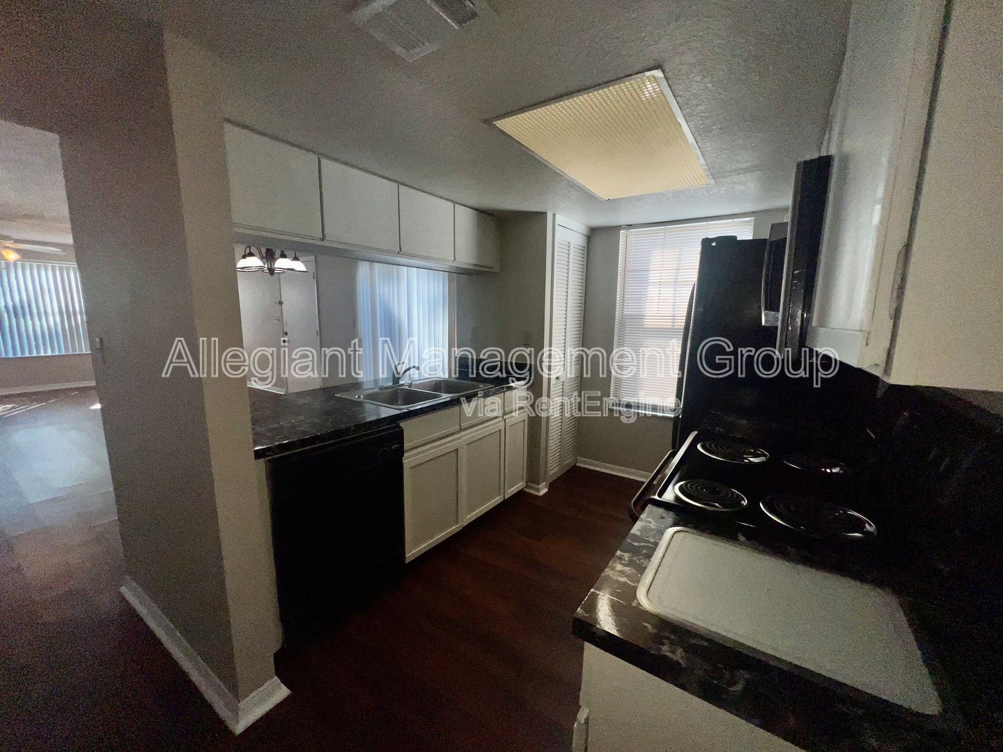 Three Bedroom Two Bathroom Condo For Rent in Kissimmee at Villas at Shadow Bay For Rent! property image