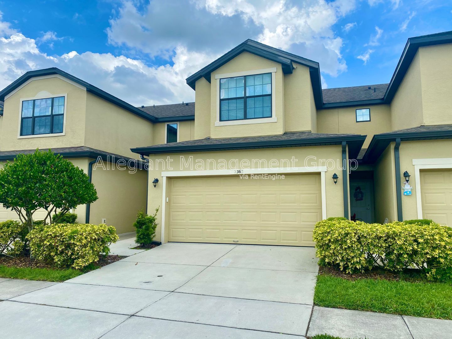 **COMING SOON** Three Bedroom Townhome for Rent in Saint Cloud **Gated Community** property image