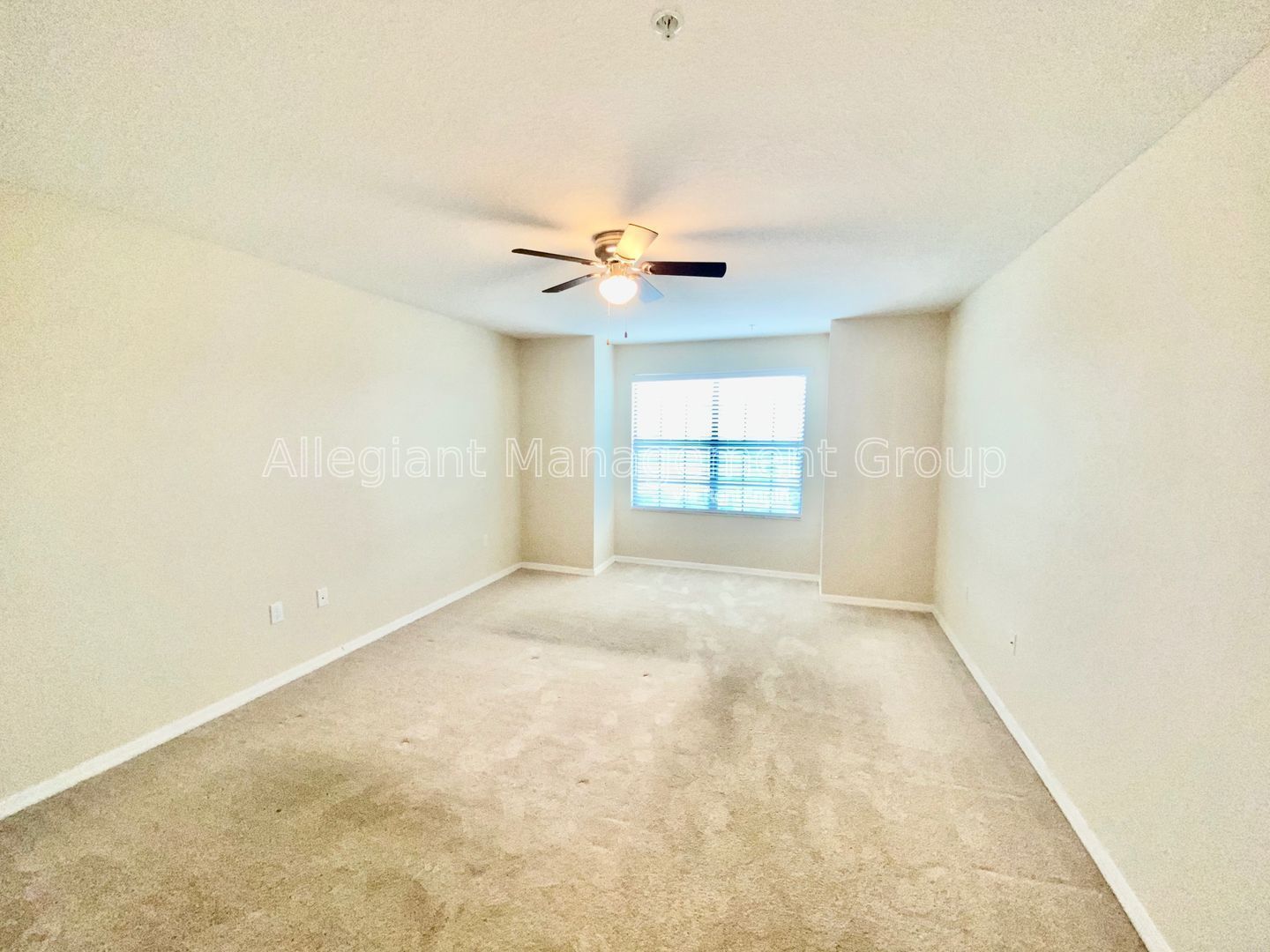 **COMING SOON** Three Bedroom Townhome for Rent in Saint Cloud **Gated Community** property image