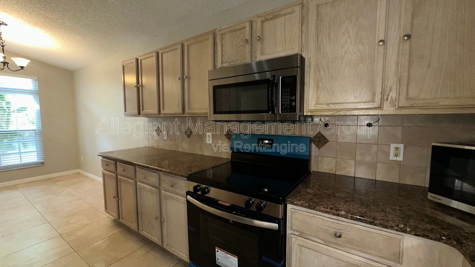 ***Limited-Time Leasing Offer***3/2.5 Home W/Converted Garage for Rent in Stonegate Community property image