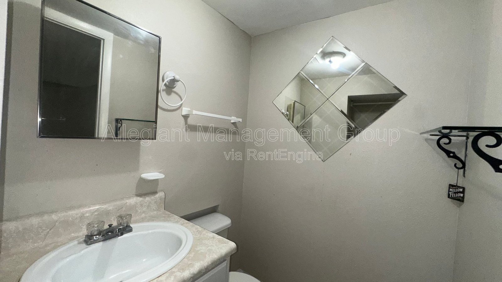 ***Limited-Time Leasing Offer***3/2.5 Home W/Converted Garage for Rent in Stonegate Community property image
