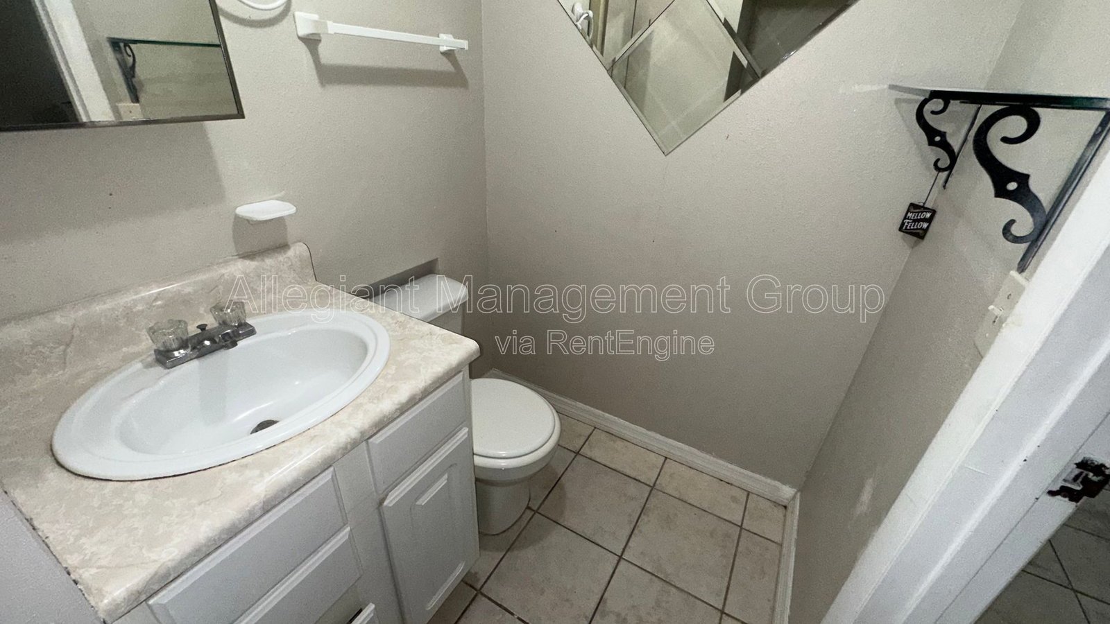 ***Limited-Time Leasing Offer***3/2.5 Home W/Converted Garage for Rent in Stonegate Community property image