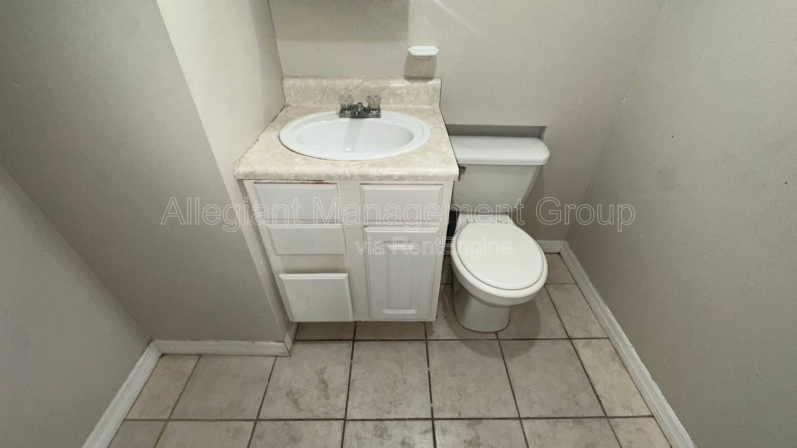***Limited-Time Leasing Offer***3/2.5 Home W/Converted Garage for Rent in Stonegate Community property image