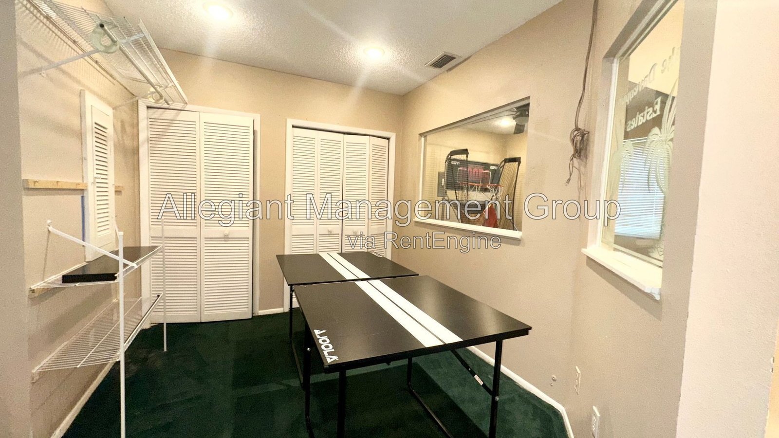 AVAILABLE NOW! 4/2 Home with a screened-in pool For Rent in Davenport! property image