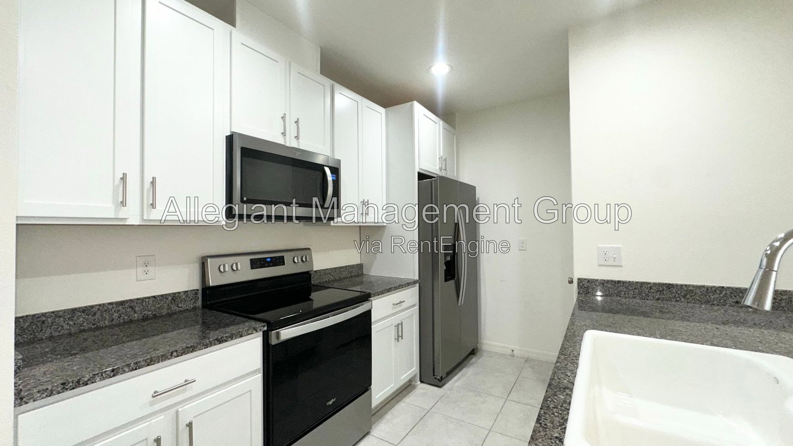 Sanford Townhome with Community Pool, 3 Bedrooms. property image