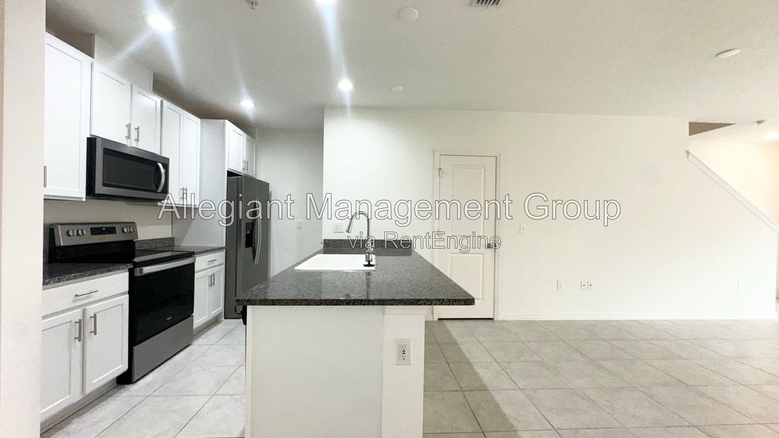 Sanford Townhome with Community Pool, 3 Bedrooms. property image