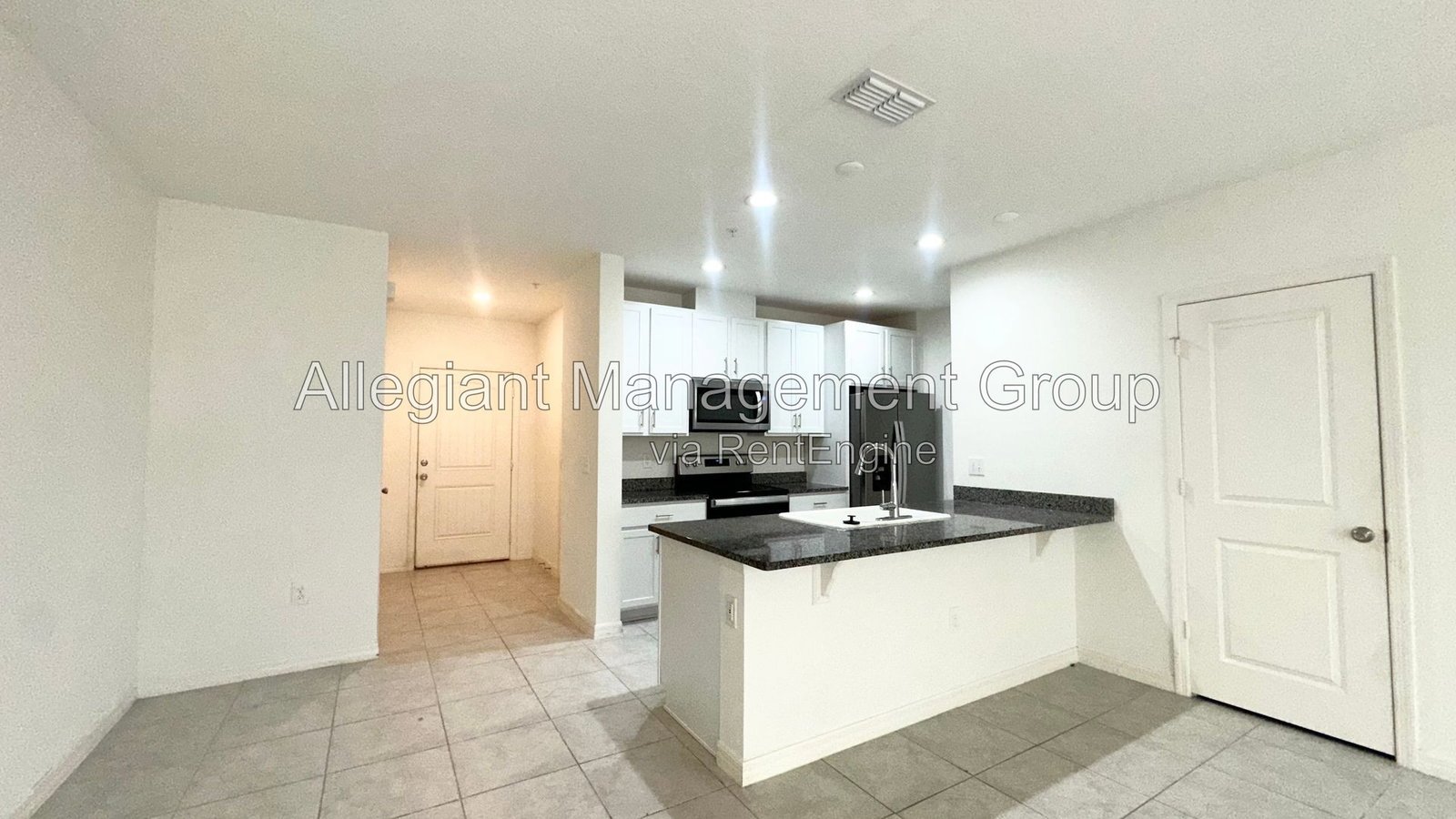 Sanford Townhome with Community Pool, 3 Bedrooms. property image