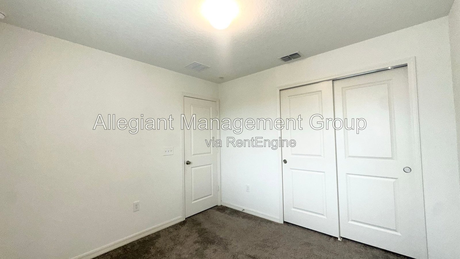 Sanford Townhome with Community Pool, 3 Bedrooms. property image