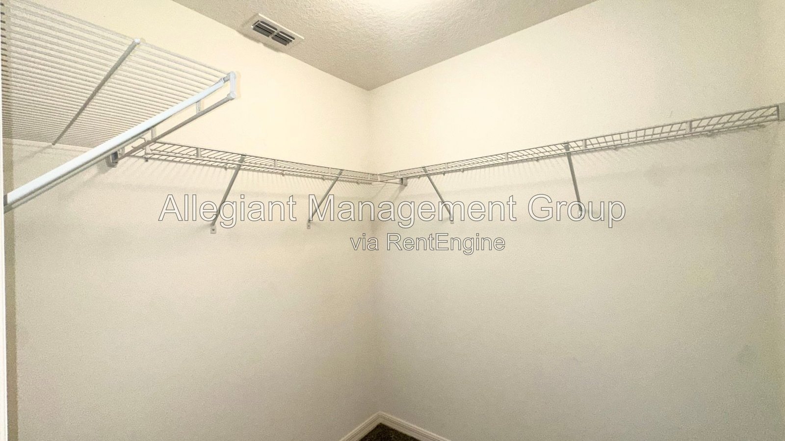 Sanford Townhome with Community Pool, 3 Bedrooms. property image
