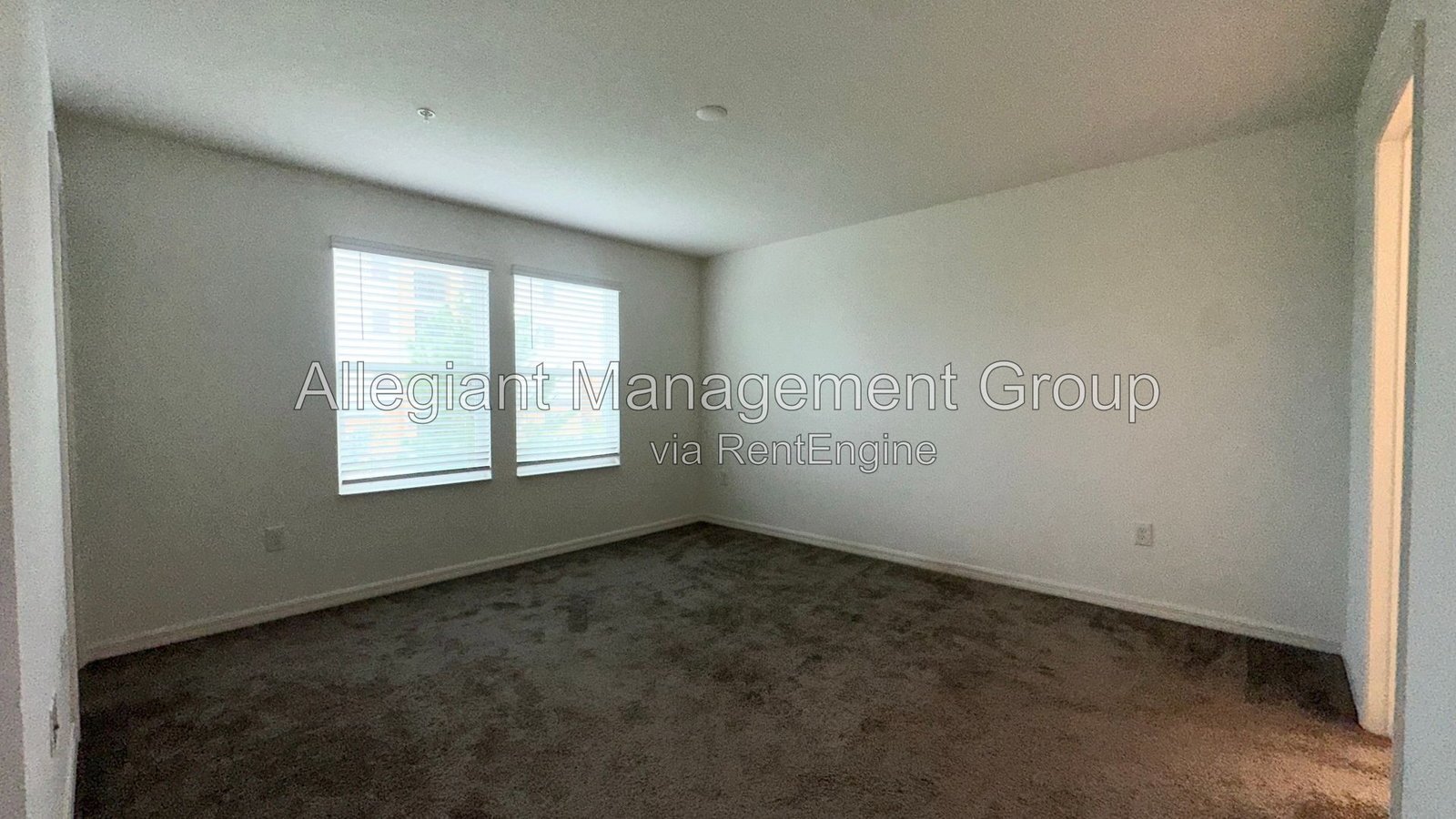 Sanford Townhome with Community Pool, 3 Bedrooms. property image