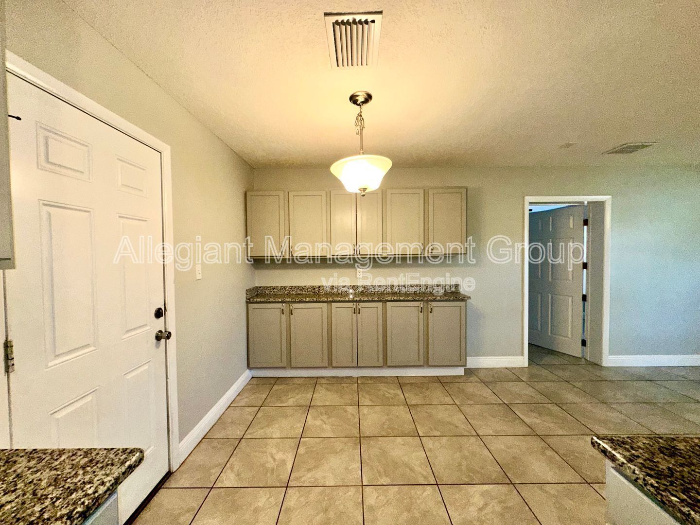 Pet-Friendly Leesburg Duplex with Fenced Yard. property image