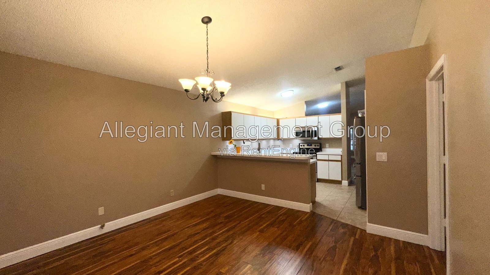 Orlando Home with 2-Car Garage & Spacious Driveway. property image