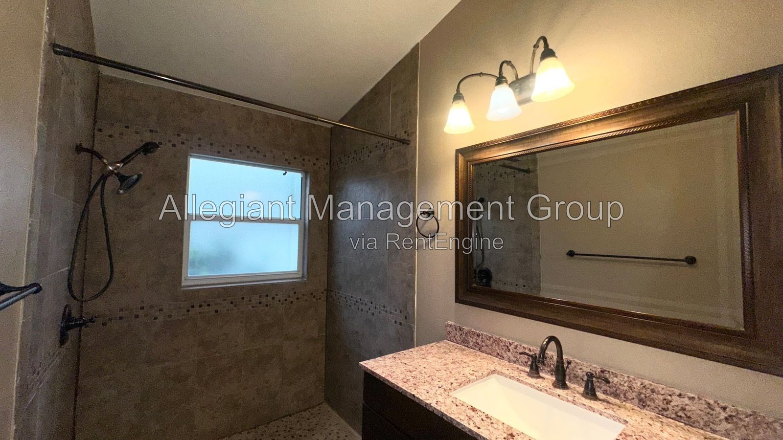 Orlando Home with 2-Car Garage & Spacious Driveway. property image