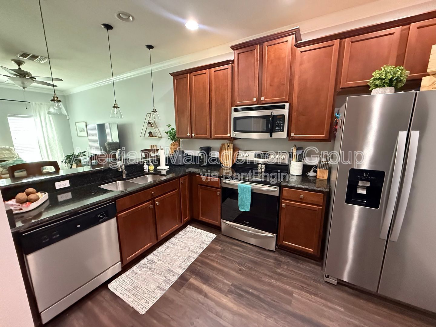 3-Bedroom Townhome in Arborview Park – Pond View & Prime Location! property image