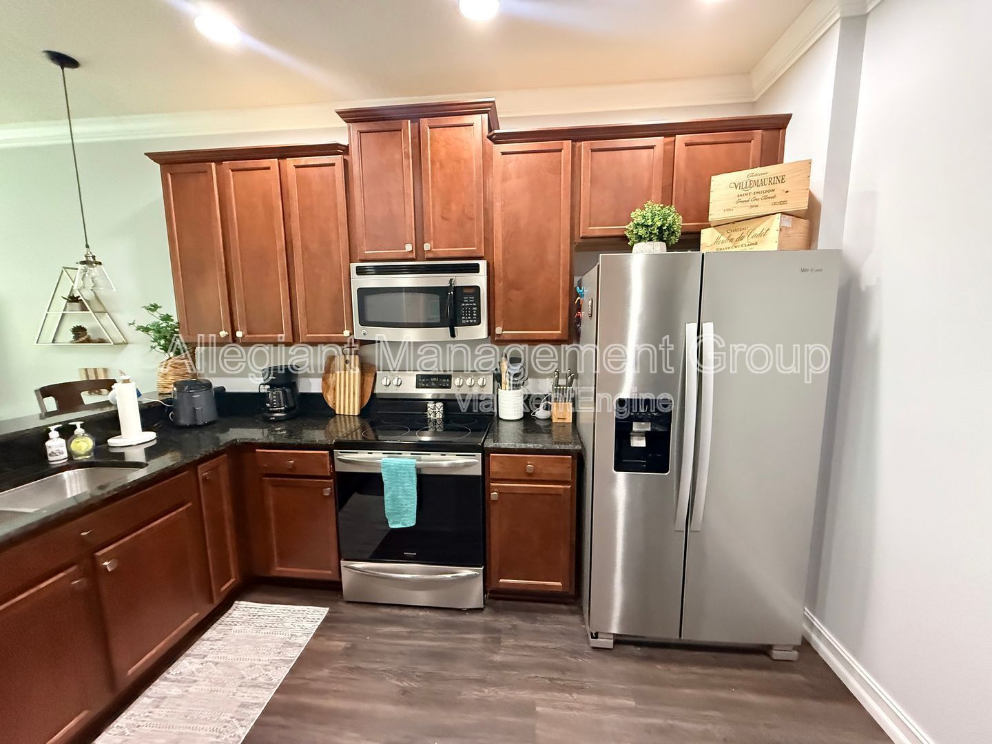 3-Bedroom Townhome in Arborview Park – Pond View & Prime Location! property image