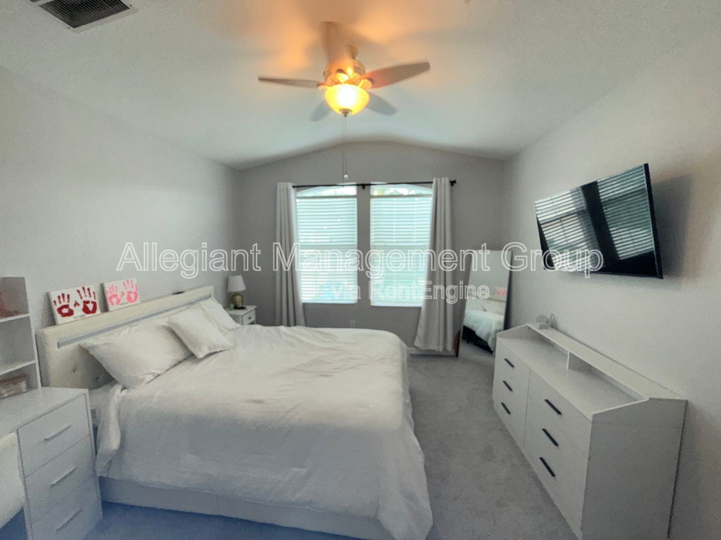 3-Bedroom Townhome in Arborview Park – Pond View & Prime Location! property image